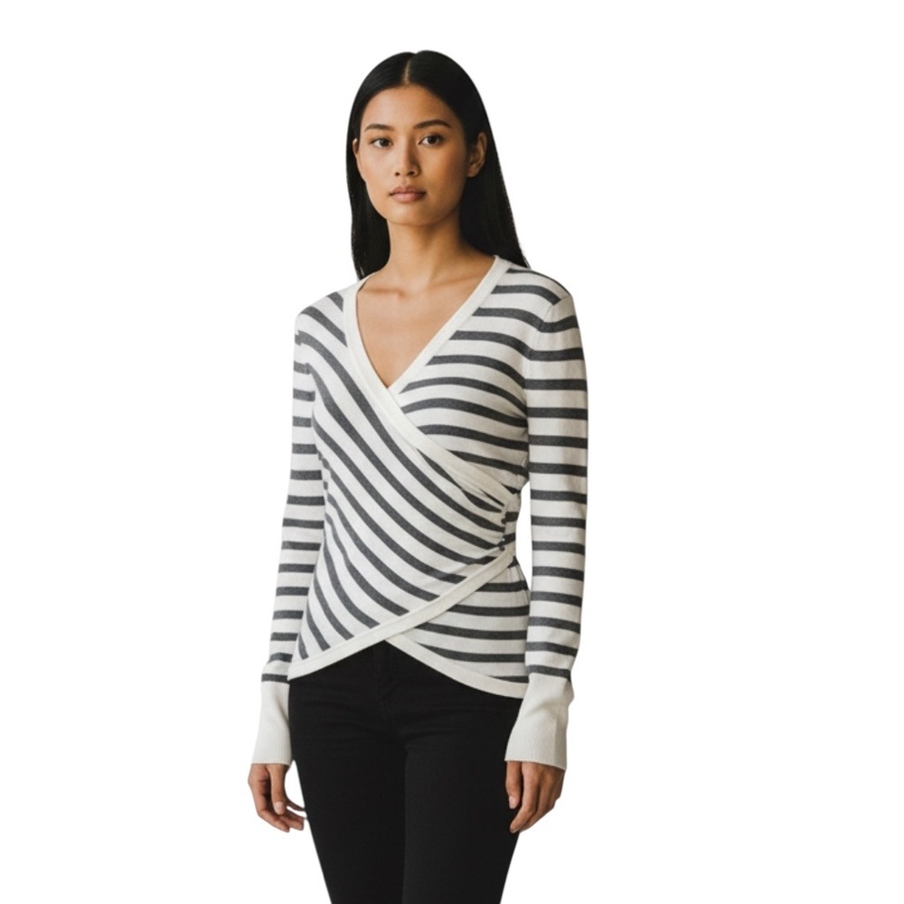 Guess Wrap Sweater Grey cream striped women’s size small